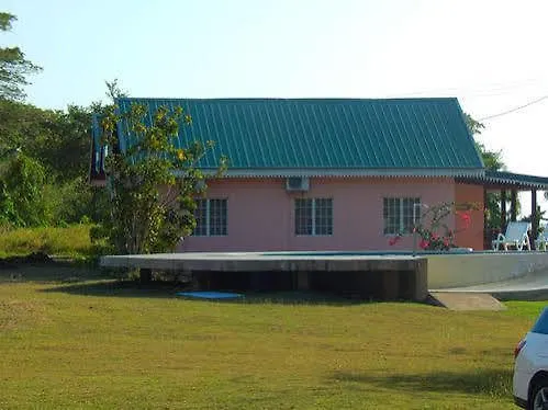Canoe Bay Beach Resort Lowlands Trinidad och Tobago