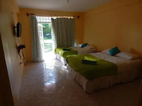 Canoe Bay Beach Resort Lowlands