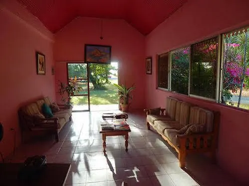 Canoe Bay Beach Resort Lowlands